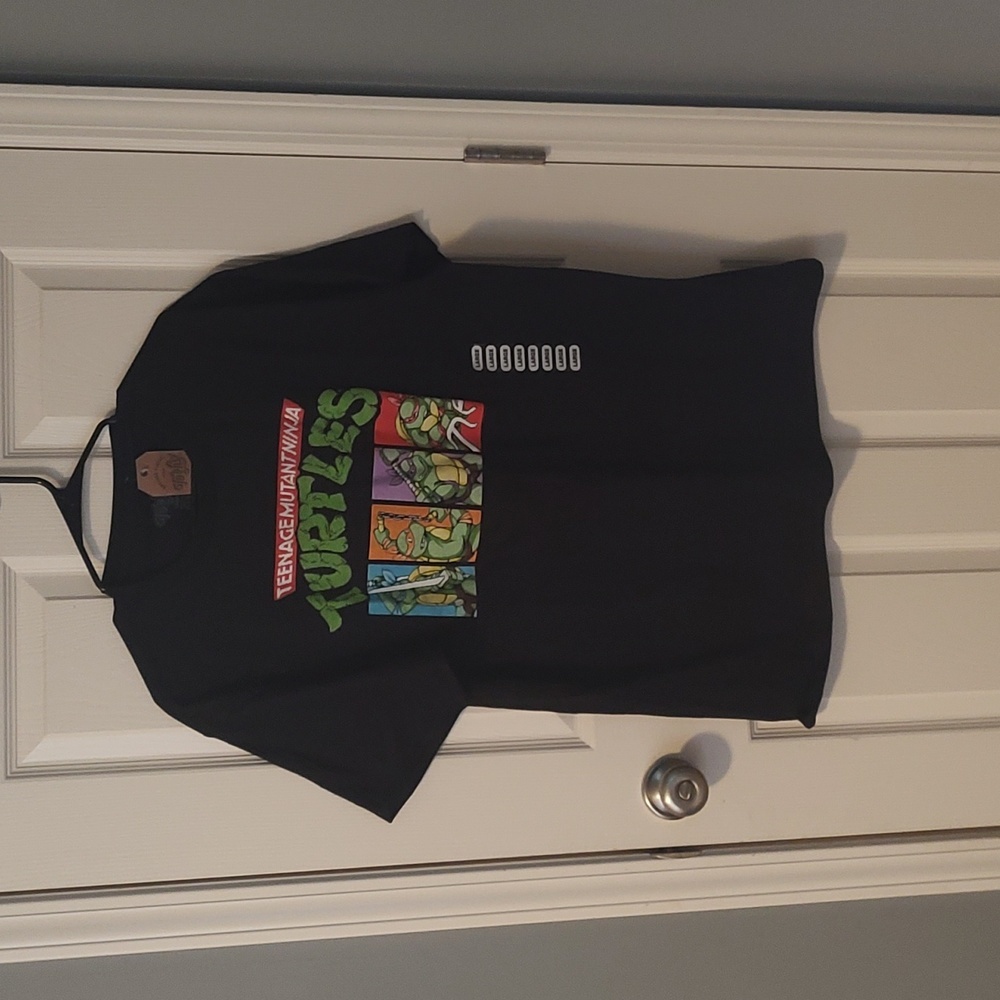NWT Teenage Mutant Ninja Turtles Tee